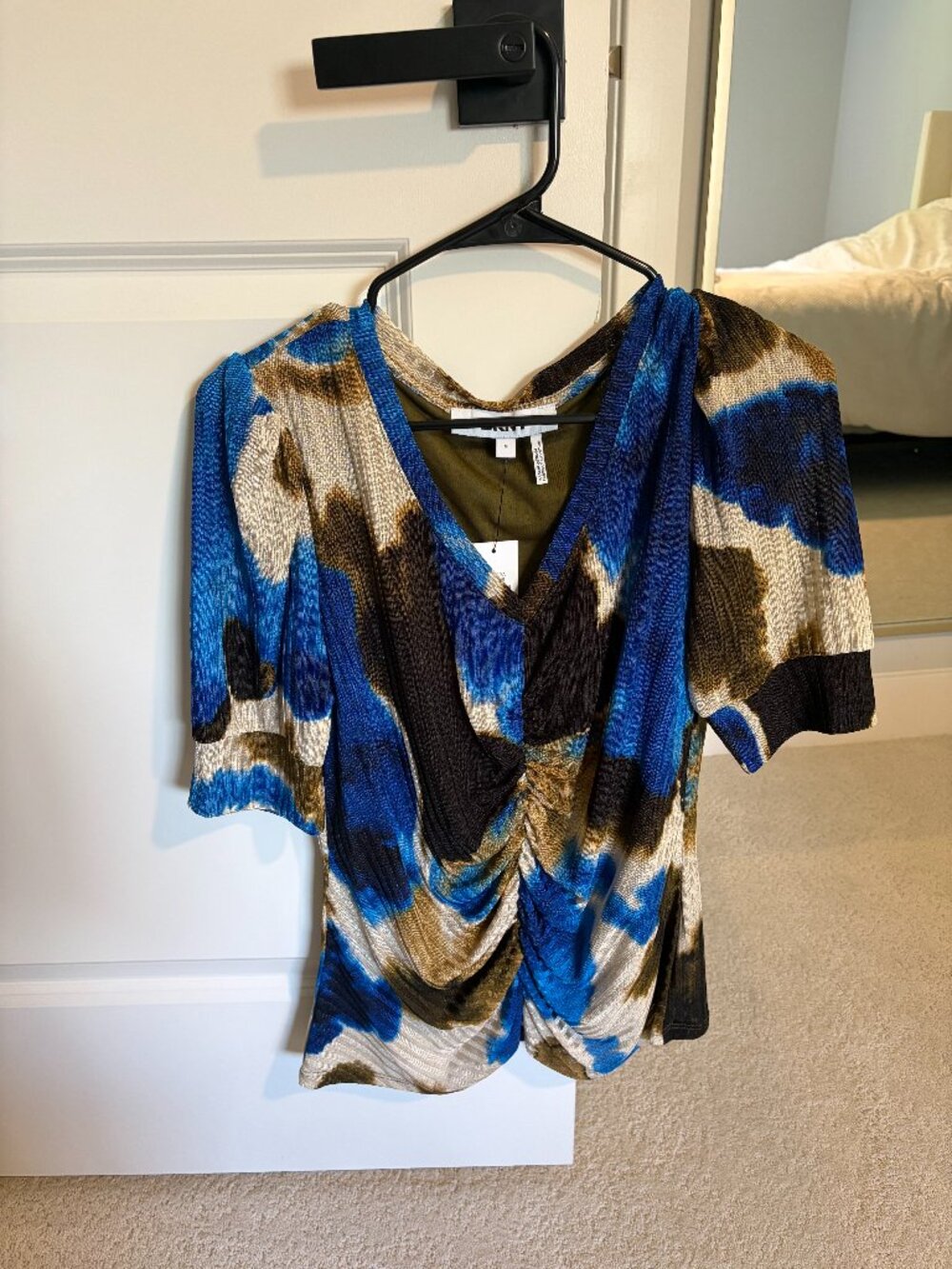 NWT Dkny Blue Multi-Color Cinched Blouse Size Medium